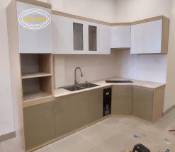 Tủ bếp cánh Acrynic